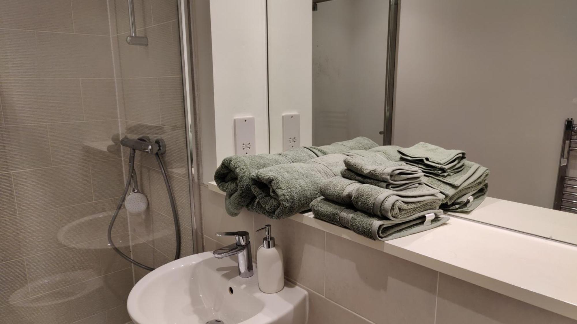 Quayside Penthouse 2 Bedroom Ensuite Near Media City & Manchester United Ngoại thất bức ảnh