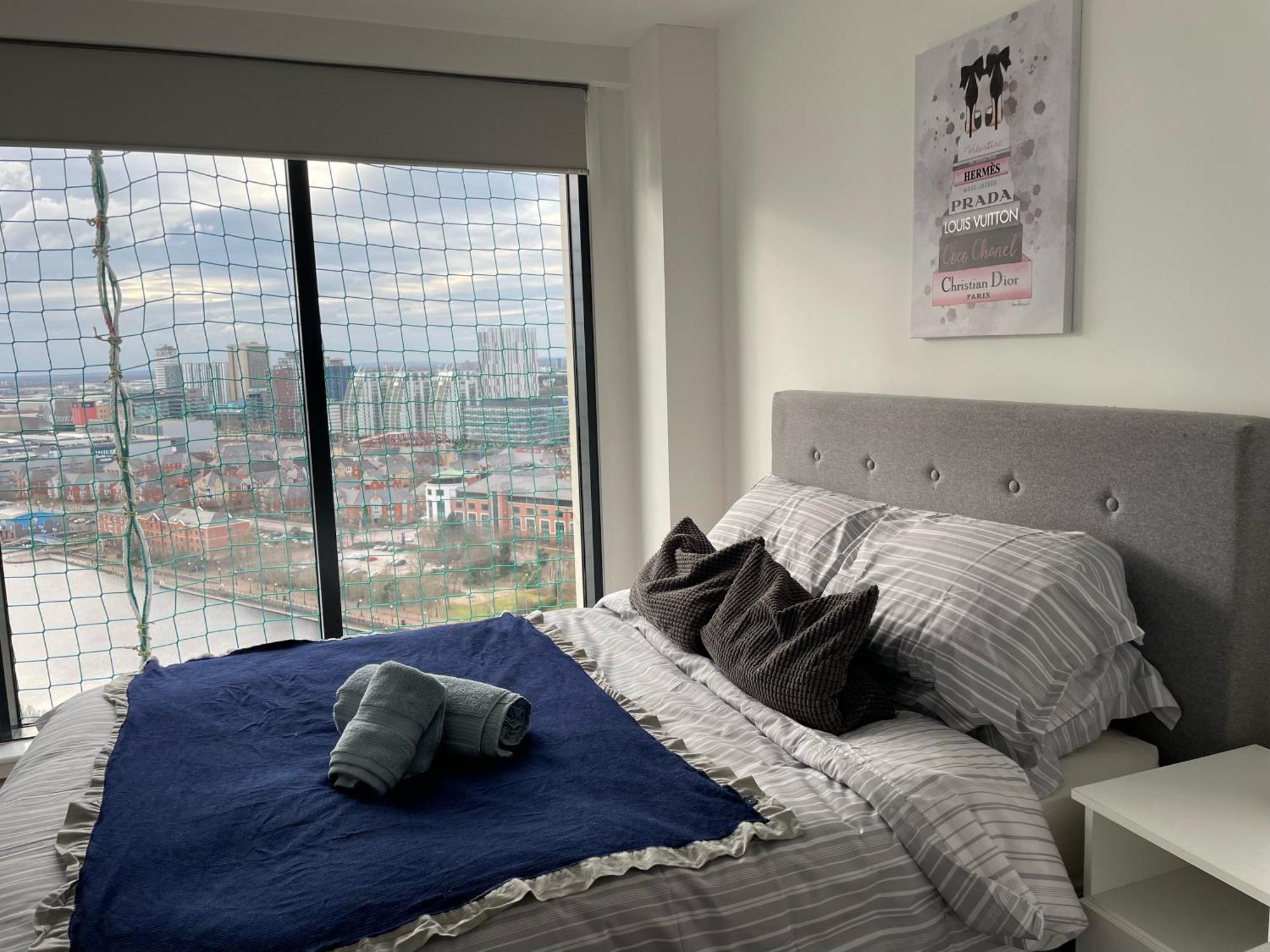 Quayside Penthouse 2 Bedroom Ensuite Near Media City & Manchester United Ngoại thất bức ảnh